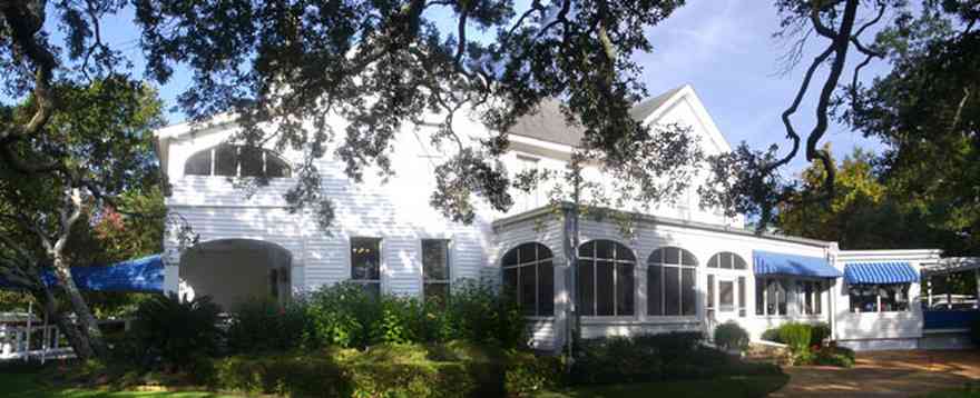 Sanders-Beach:-Pensacola-Yacht-Club_01.jpg:  club, house, awning, patio, oak tree, 